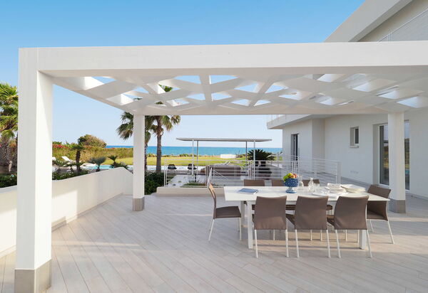 Villa Blumarine: Ansichten, Außen, Balkon / Terrasse / Patio, Draussen