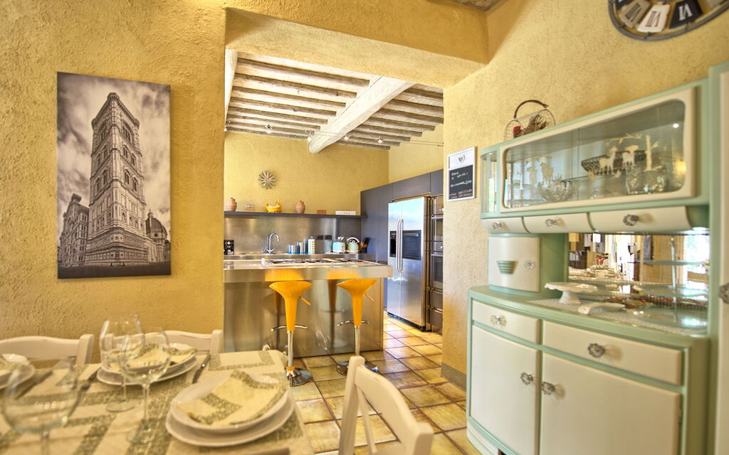 Villa Sonia: Dining Room, Kitchen