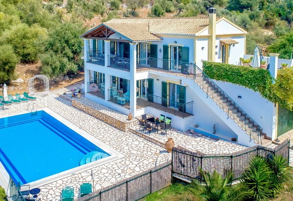 Villa Di Giovanni: pool, Sommer, Visninger