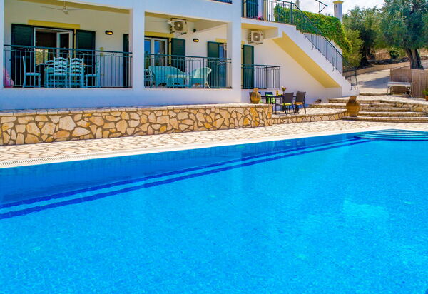 Villa Di Giovanni: pool