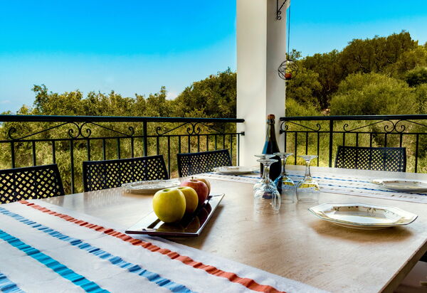 Villa Di Giovanni: Altan / terrasse / gårdhave, Udendørs