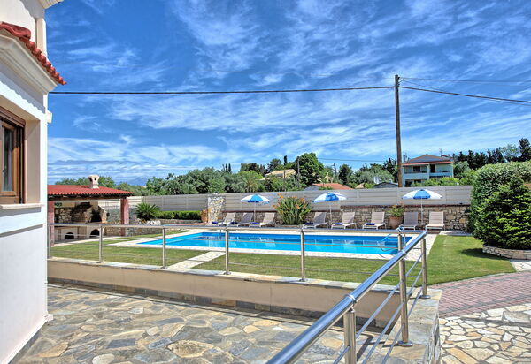 Acharavi Beach Villa: Outdoor