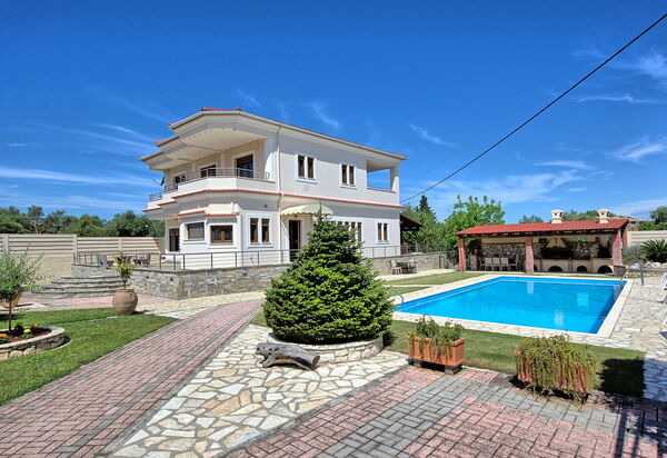 Acharavi Beach Villa: Outdoor