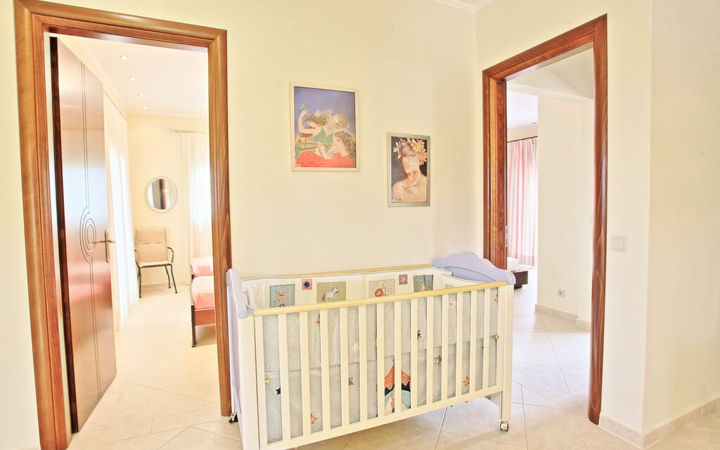 Acharavi Beach Villa: Autre salle