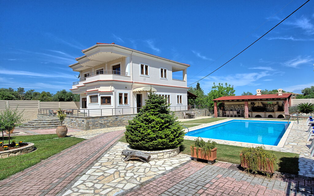 Acharavi Beach Villa: Extérieur