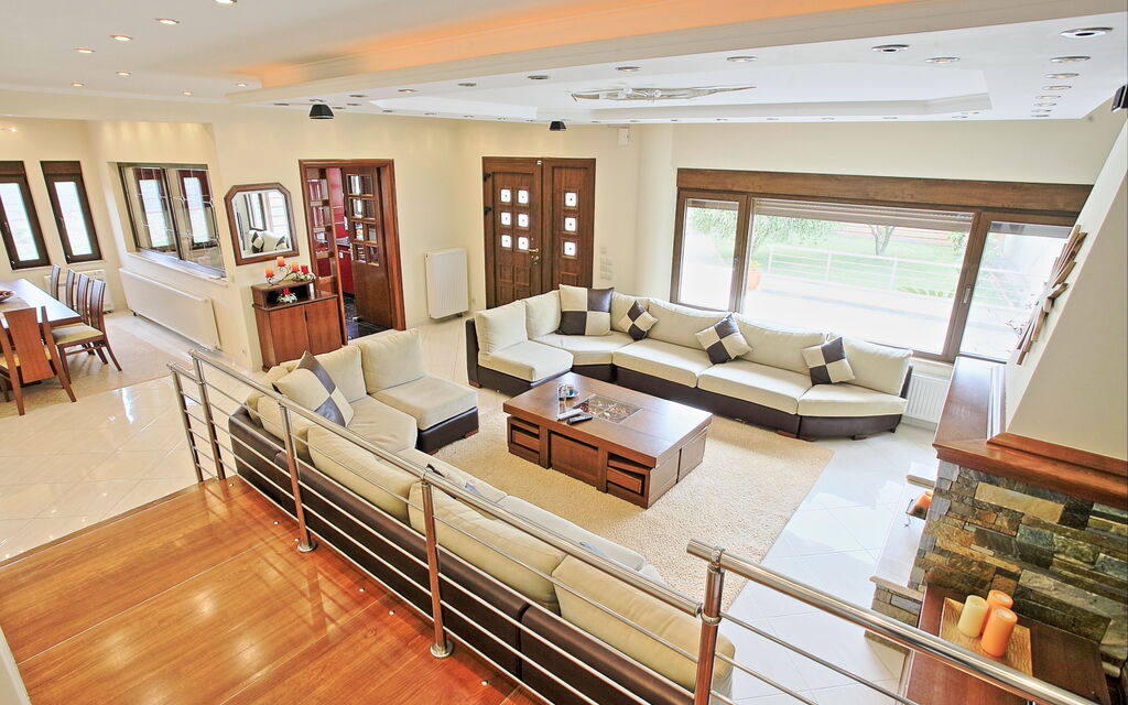 Acharavi Beach Villa: Salon