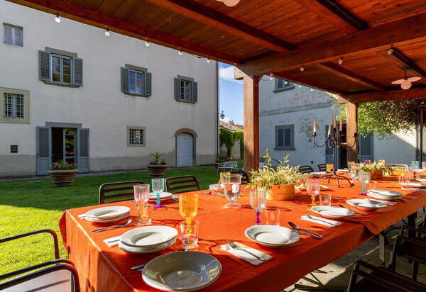Villa Cangeli: Außen, Balkon / Terrasse / Patio, Draussen, Garten
