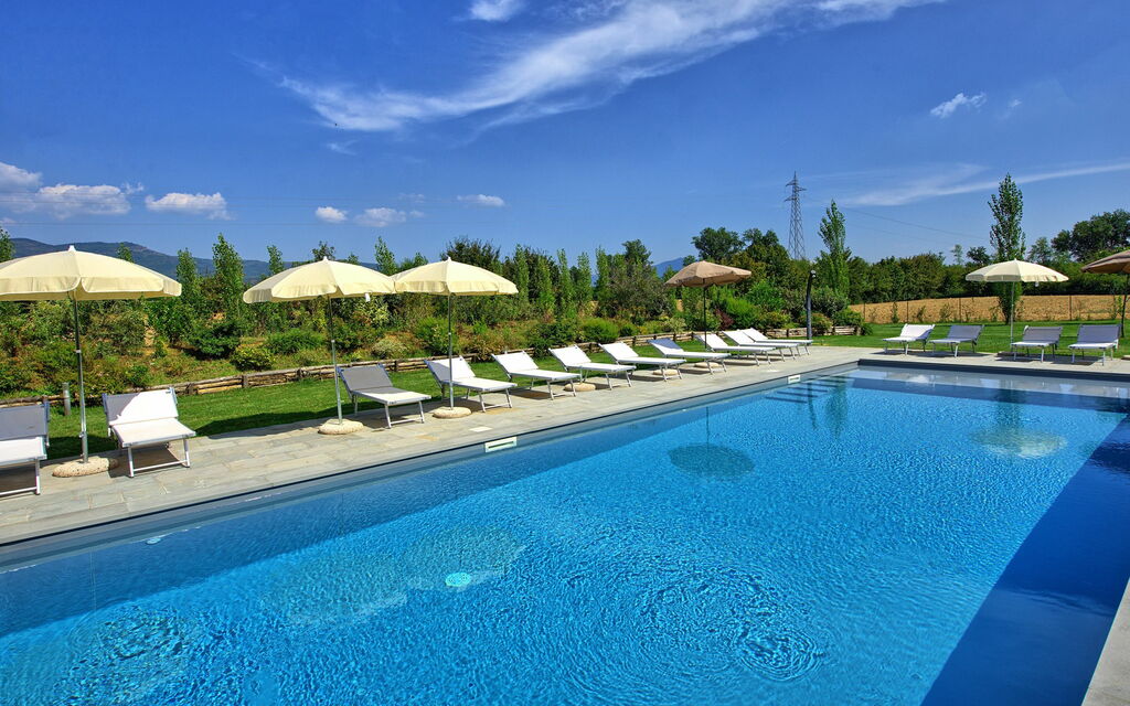 Villa Cangeli: Outdoor, Pool