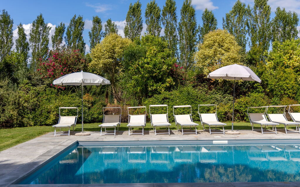 Villa Cangeli: Outdoor, Pool