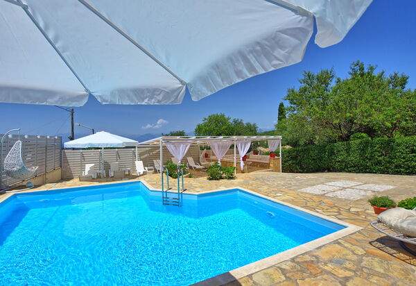 Villa Giador: pool, Udendørs