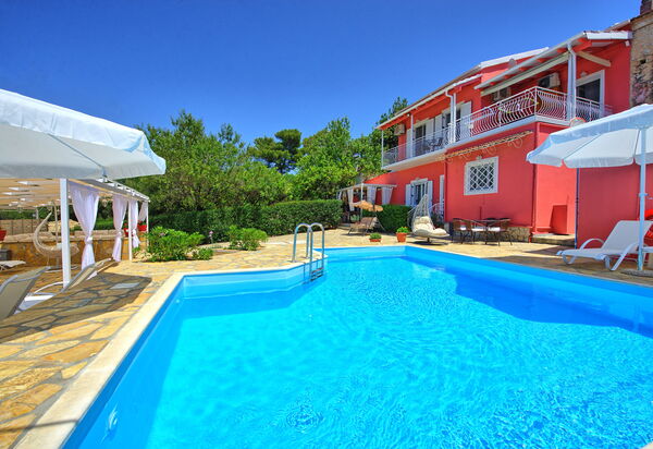 Villa Giador: pool, Udendørs