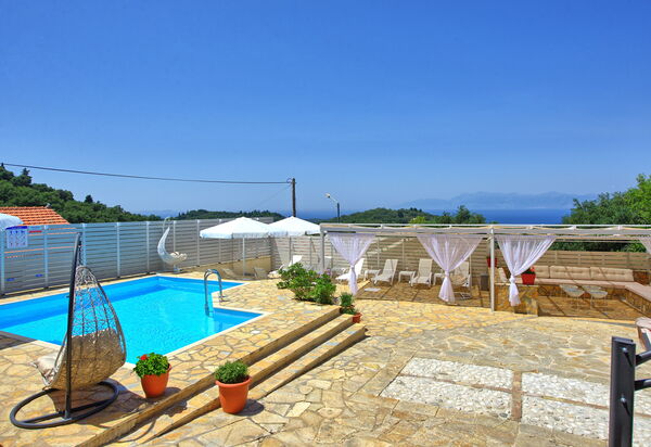 Villa Giador: pool, Udendørs