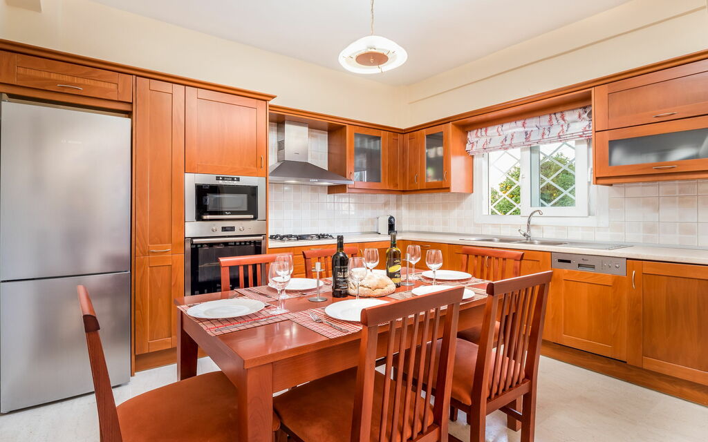 Villa Giador: Cucina, Sala da pranzo