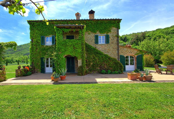 Villa Edo: Draussen, Garten