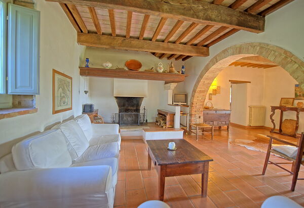 Villa Gualchiere: Wohnzimmer