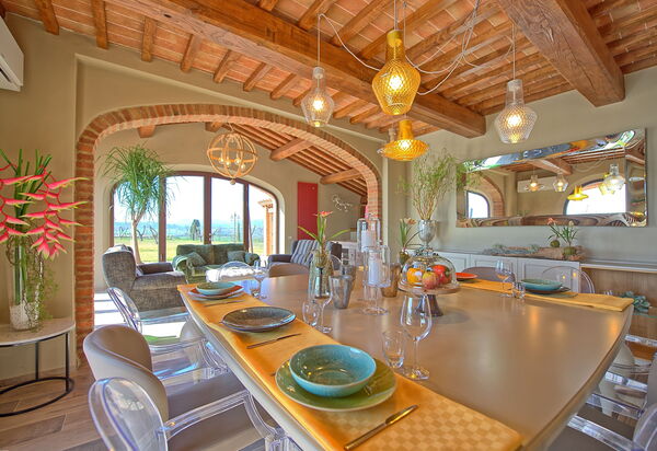 Villa Massimiliano: Dining Room, Living Room
