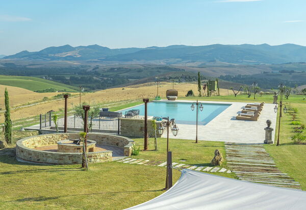 Villa Massimiliano: Scenic View, Summer