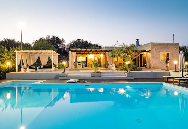 Villa Mara: Außen, Draussen, Schwimmbad