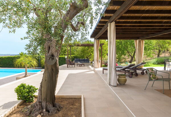 Villa Mara: Balkon / Terrasse / Patio, Draussen, Schwimmbad