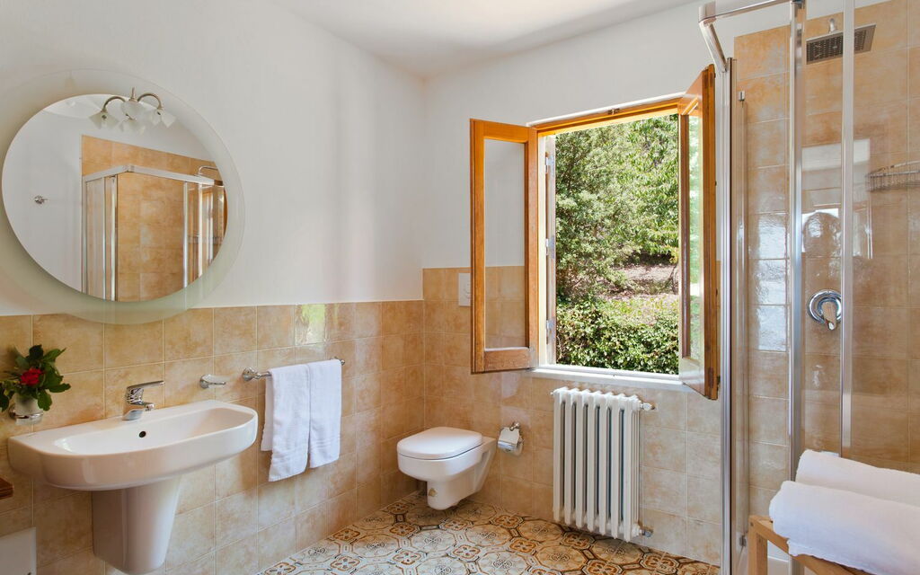 Villa Rocca: Bathroom