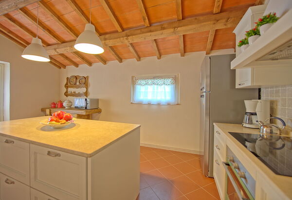 Villa Bonriposo: Kitchen