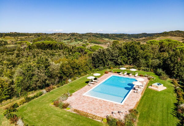 Villa Bonriposo: Outdoor, Pool