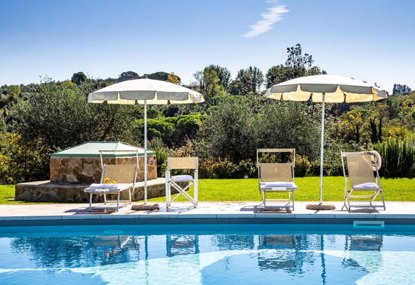 Villa Bonriposo: Outdoor, Pool