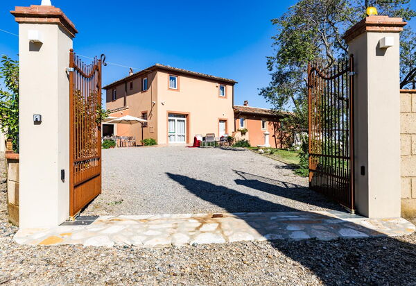 Villa Bonriposo: Building Exterior, Garden, Outdoor