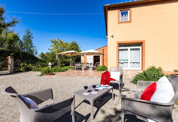 Villa Bonriposo: Building Exterior, Garden, Outdoor