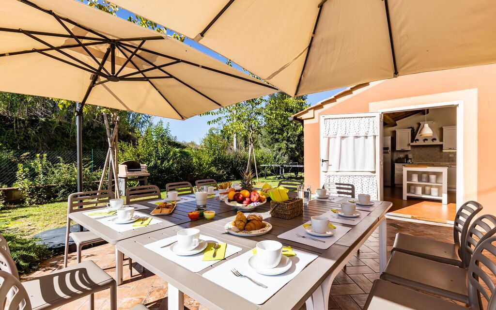 Villa Bonriposo: all'aperto