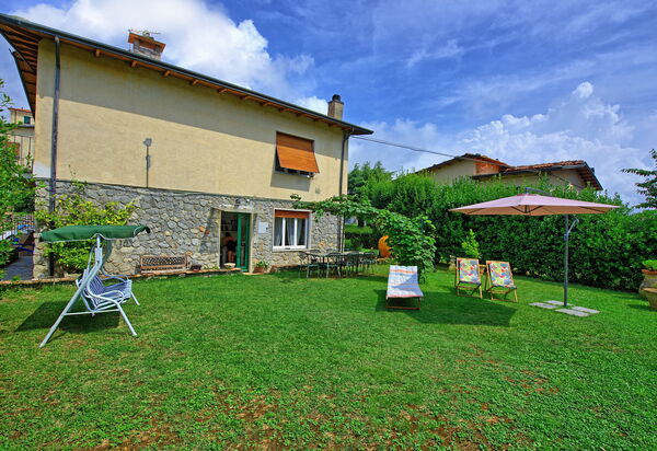 Casa Al Bosco: Garten