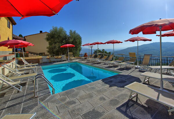 Casalta: бассейн, Открытый, Экстерьеры