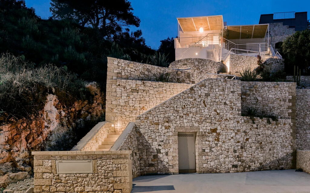 Villa Infinity: Esterni