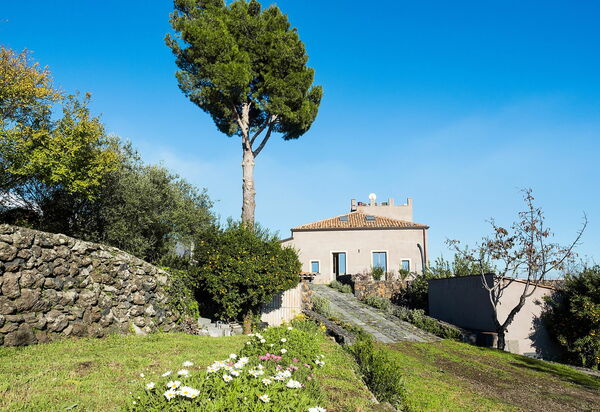 Villa Torre Etnea: Draussen, Garten