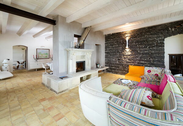 Villa Torre Etnea: Wohnzimmer