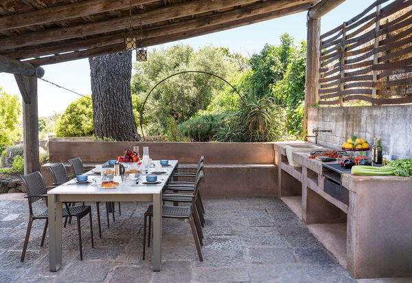 Villa Torre Etnea: Balkon / terras / patio, Buitenkanten, Buitenshuis