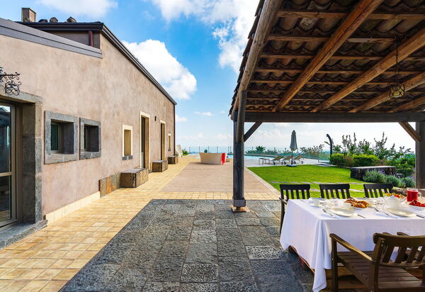 Villa Torre Etnea: Draussen, Garten