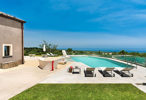 Villa Torre Etnea: Ansichten, Draussen, Garten, Schwimmbad