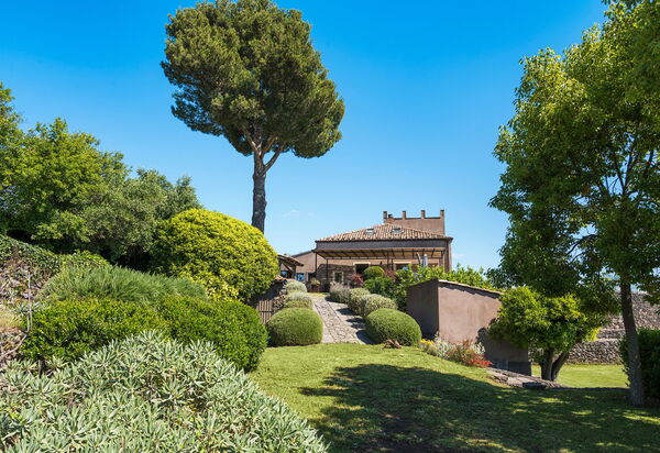 Villa Torre Etnea: Buitenkanten, Buitenshuis, Tuin
