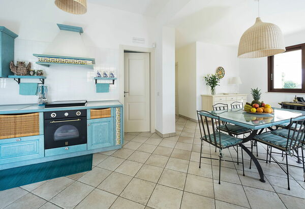 Villa La Plage: Esszimmer, Küche