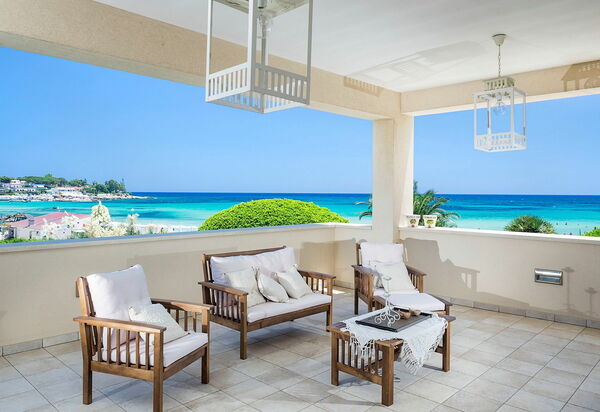 Villa La Plage: Balkon / Terrasse / Patio