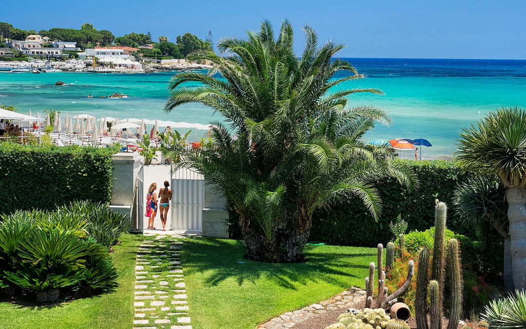 Villa La Plage: Have, Udendørs, Visninger
