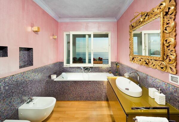 Villa Luce: Badkamer