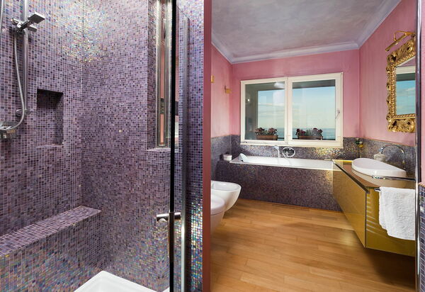 Villa Luce: Badkamer