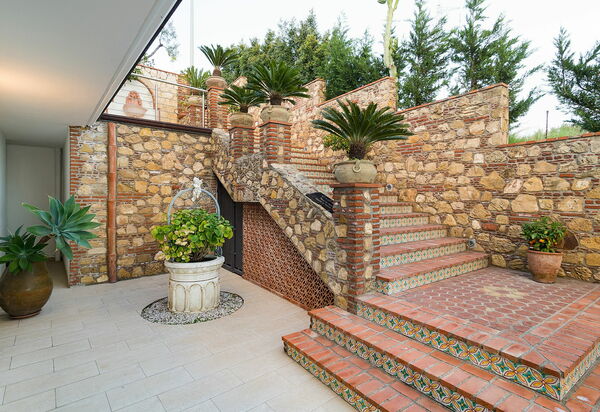 Villa Luce: Buitenshuis