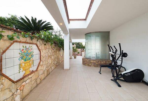 Villa Luce: Balkon / terras / patio, Buitenshuis