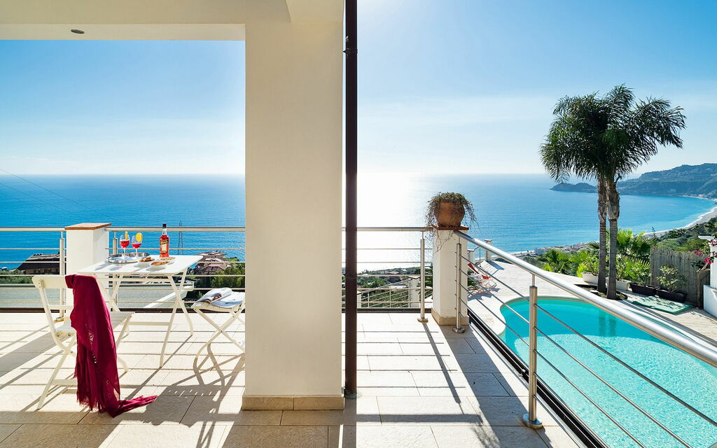 Villa Luce: all'aperto, Balcone / Terrazza / Patio
