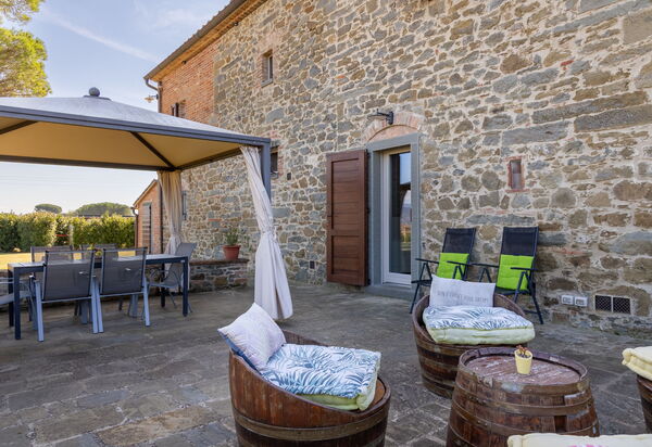 Villa Dei Vini: Außen, Balkon / Terrasse / Patio, Draussen