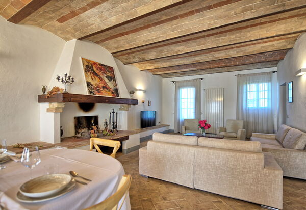 Villa Il Caggio: Esszimmer, Wohnzimmer