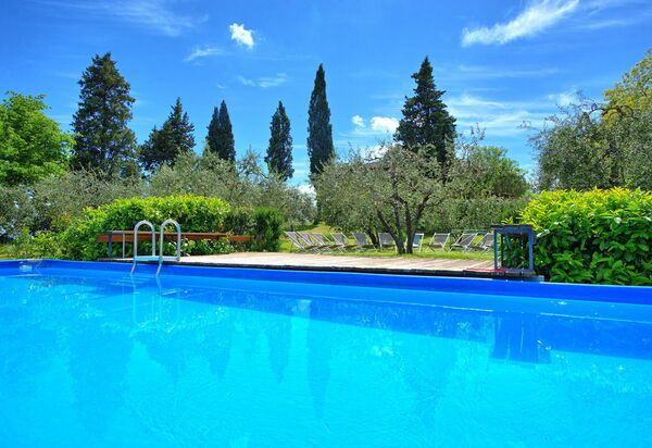 Maggiano: Schwimmbad